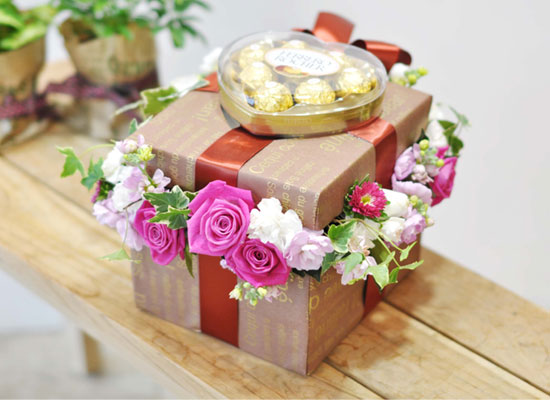 Sweet Valentine's Day- Sweet box