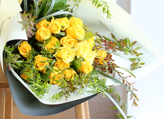 Roses are yellow