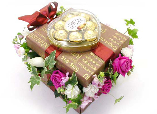 Sweet Valentine's Day- Sweet box