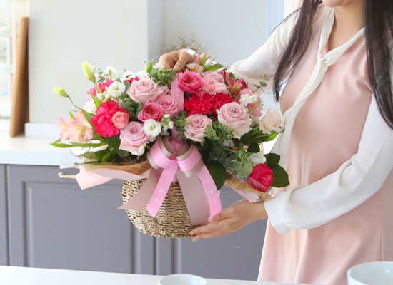 전국으로 꽃 보내세요 - 풍성한 핑크 꽃바구니