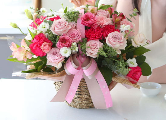 전국으로 꽃 보내세요 - 풍성한 꽃바구니(핑크) 꽃집 꽃배달