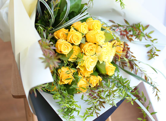 Roses are yellow