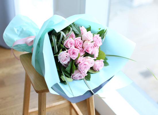    -̲ɴٹ Roses are pink  ɹ