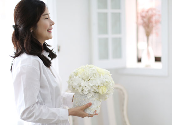 Invaluable white day -  ӿ    ɹ