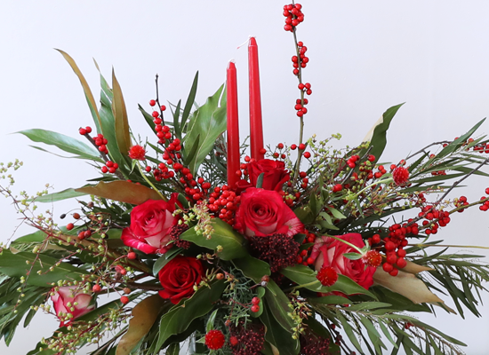 Scarlet Candle Centerpiece  ɹ