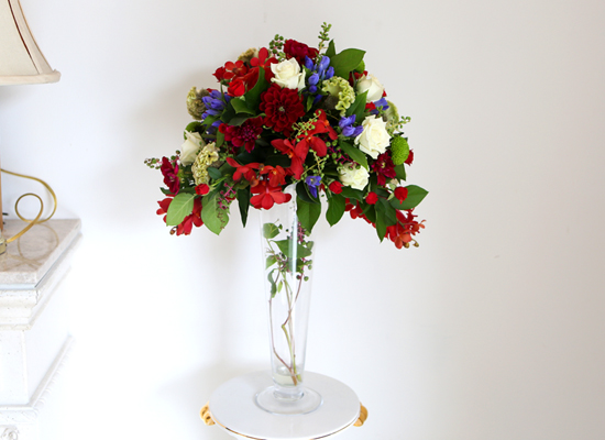 [/ Ϻ]  Art in Flowers - Crescent Vase  ɹ