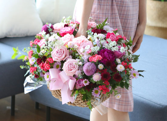 전국으로 꽃 보내세요 - 풍성하면서 화려한 꽃바구니 - Happiness 꽃집 꽃배달