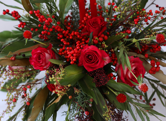 Scarlet Candle Centerpiece  ɹ