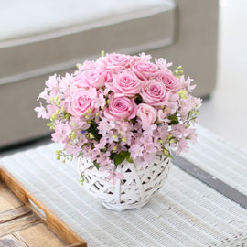 프쉬케 어느날-Angel pink-델피늄혹은 안개꽃으로 진행 / 바구니 품절로로 다른 바구니로 대체됩니다 꽃배달 꽃집