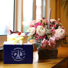 [전국배송]Flowers & Cake - 낭만적인 생일을 위해(계절소재변경) 꽃배달 꽃집