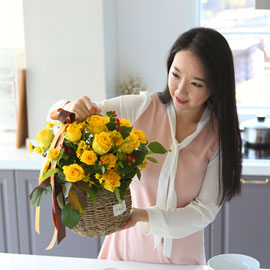 전국으로 꽃 보내세요 -장미바구니(노랑) 꽃배달 꽃집