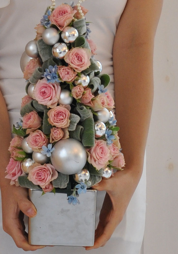 [￹]ũ -Jolly holly  ɹ