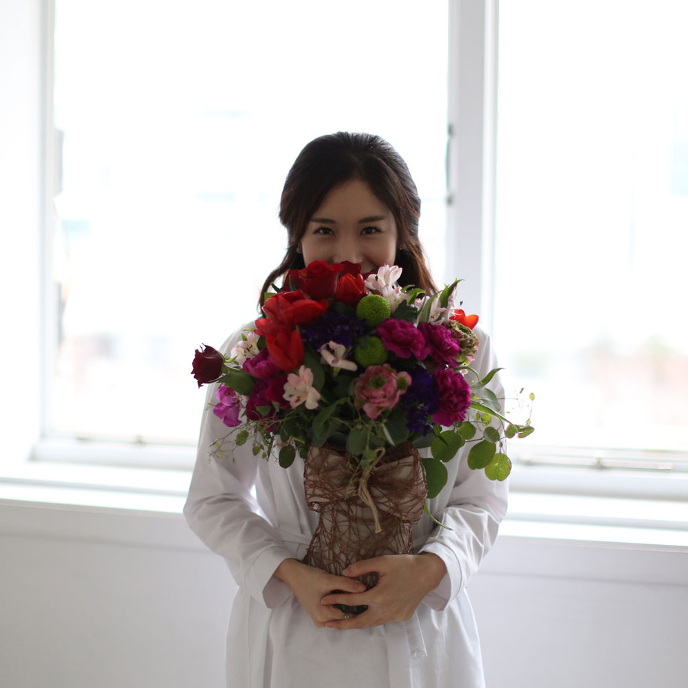 Invaluable white day - pallet  ɹ