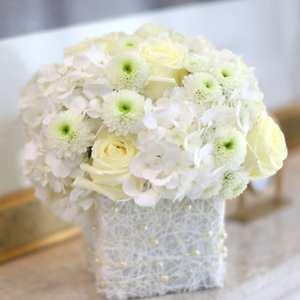 Invaluable white day -  ӿ    ɹ