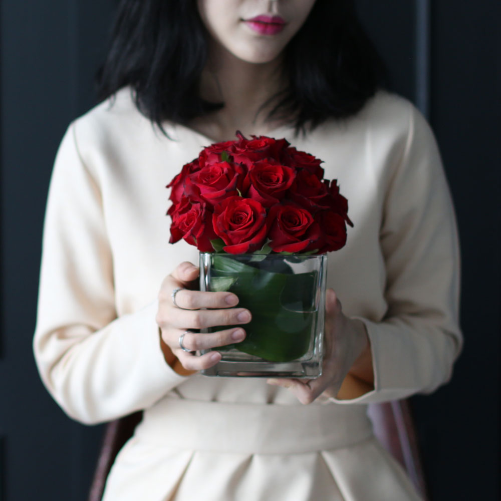 ·ÎÁîµ¥ÀÌ - Woman in love