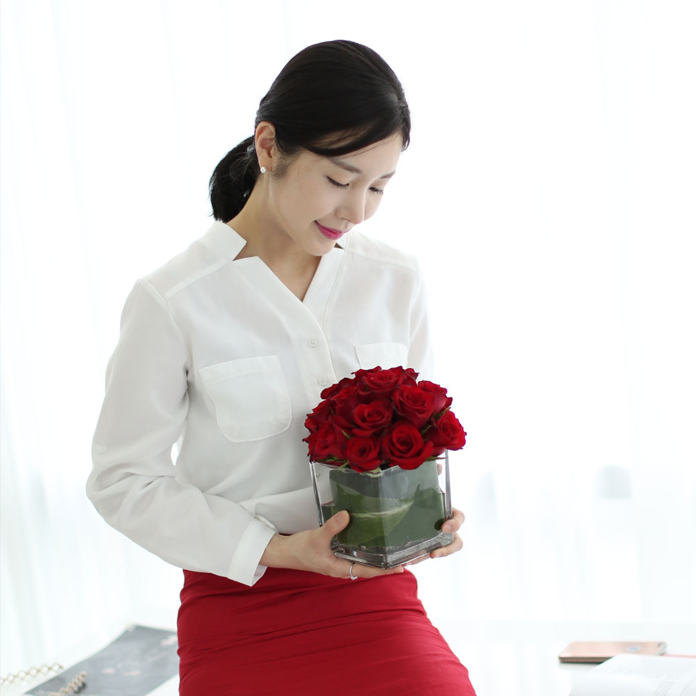 ·ÎÁîµ¥ÀÌ - Woman in love