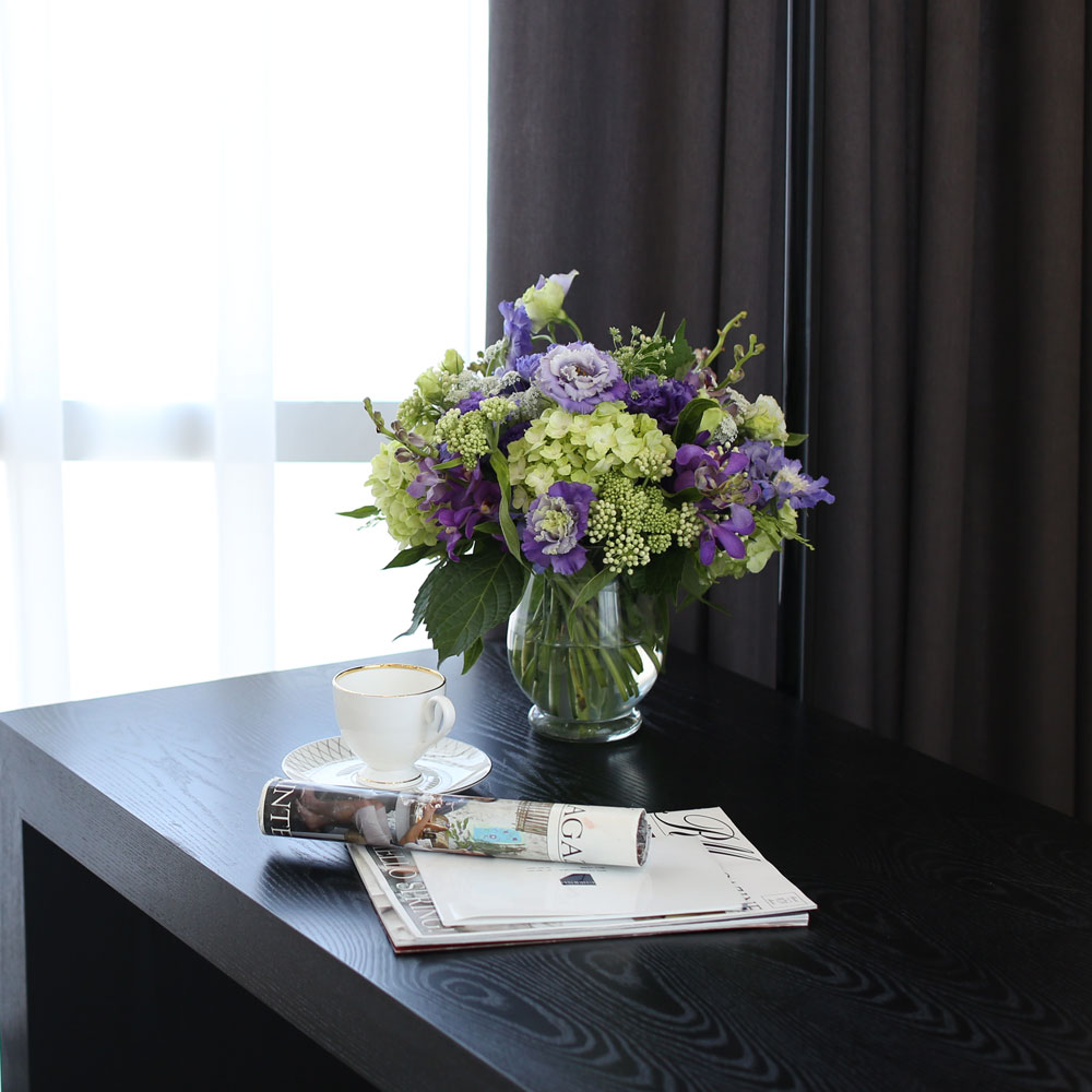 Stunning Flower Ideas - Elegance puple kitty