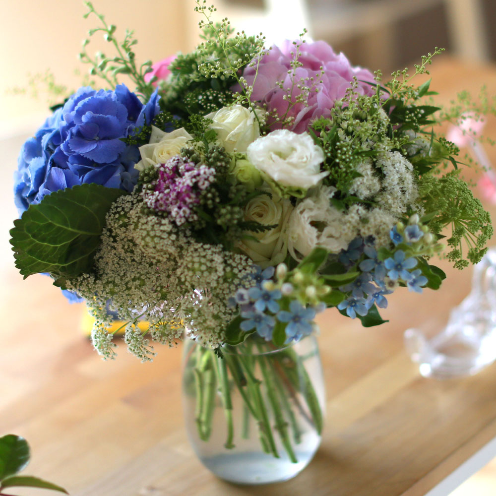 Ways to Freshen Your Home - Arrangements in living of Four Seasons