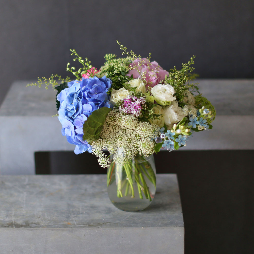 Ways to Freshen Your Home - Arrangements in living of Four Seasons