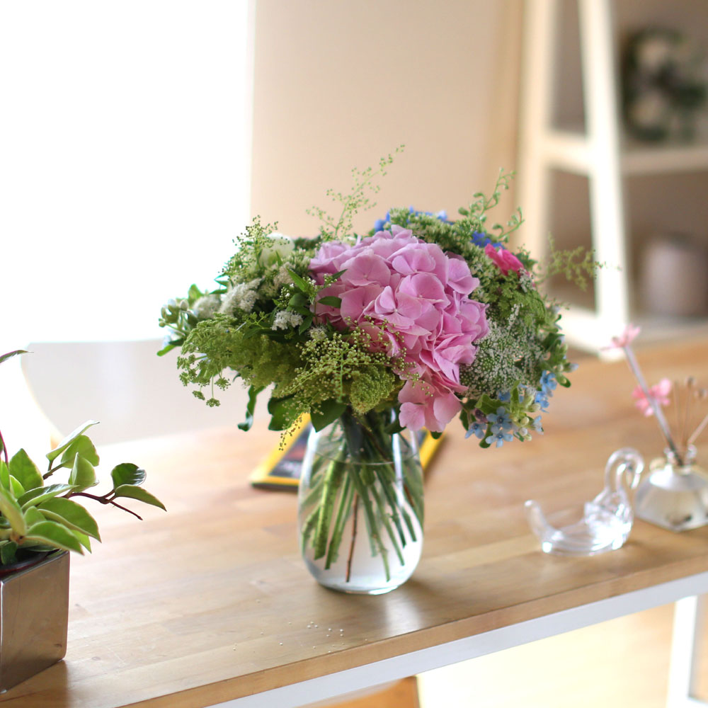 Ways to Freshen Your Home - Arrangements in living of Four Seasons