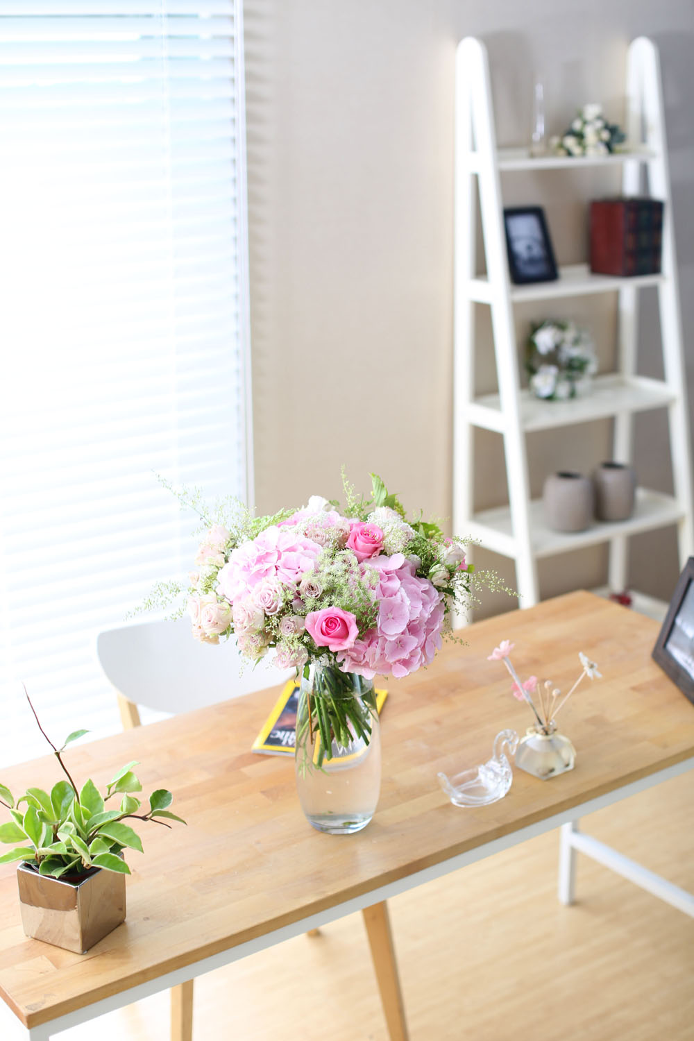 Ways to Freshen Your Home - Flowers improve emotional health(ȱâ´Â º¯°æµÉ ¼ö ÀÖ½À´Ï´Ù)