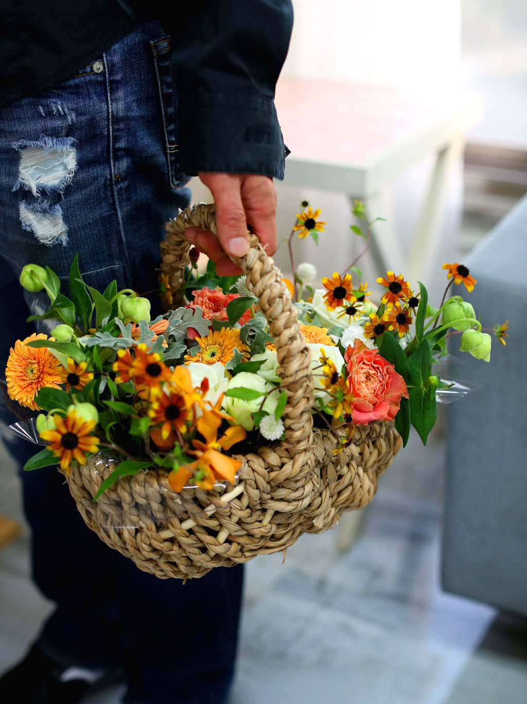 Fall in love - with people's smiles  ɹ