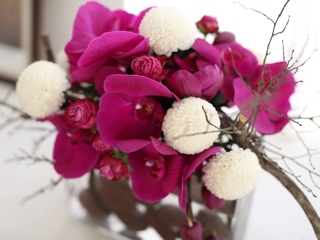 Yes it is Elegant natural impression