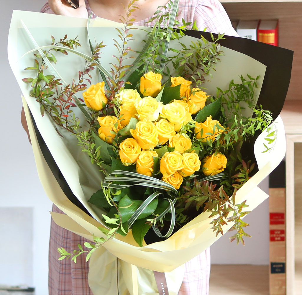 Roses are yellow ²ÉÁý ²É¹è´Þ