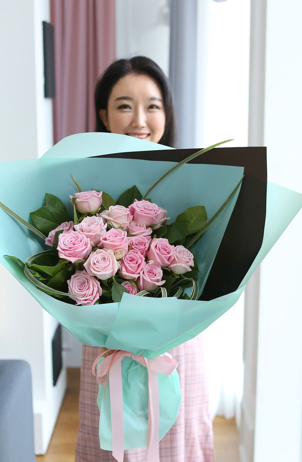    -̲ɴٹ Roses are pink  ɹ