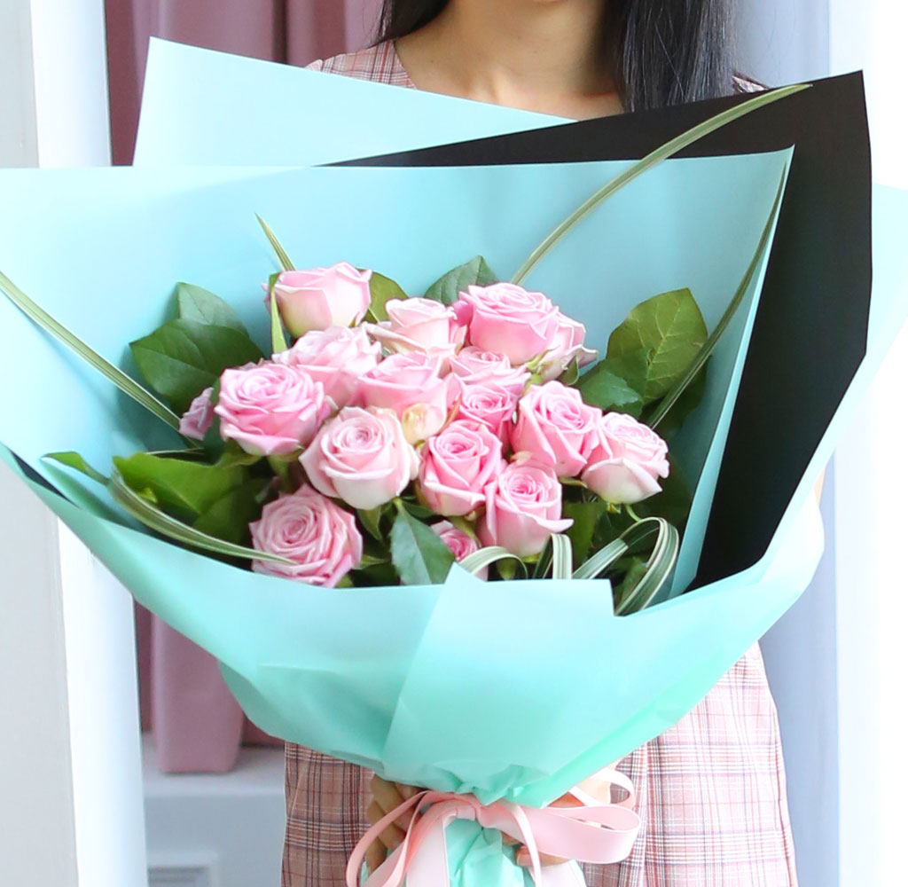    -̲ɴٹ Roses are pink  ɹ