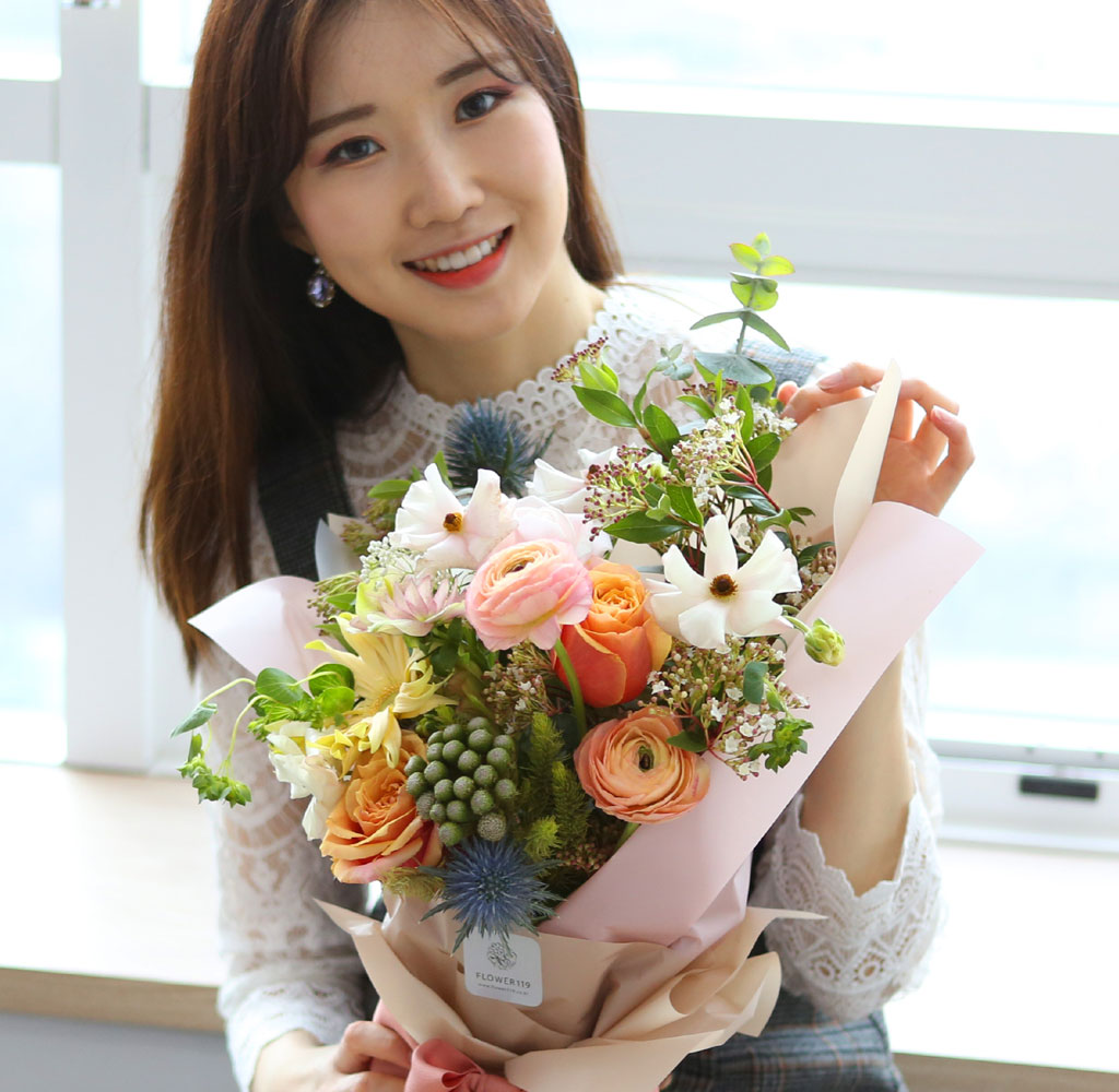 [ ǹ]Spring & sweet  M-a-r-c-h  ɹ