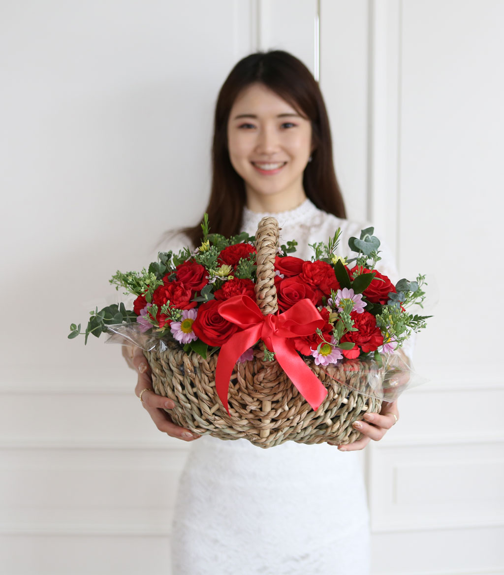 {} Feel my heart  ɹ