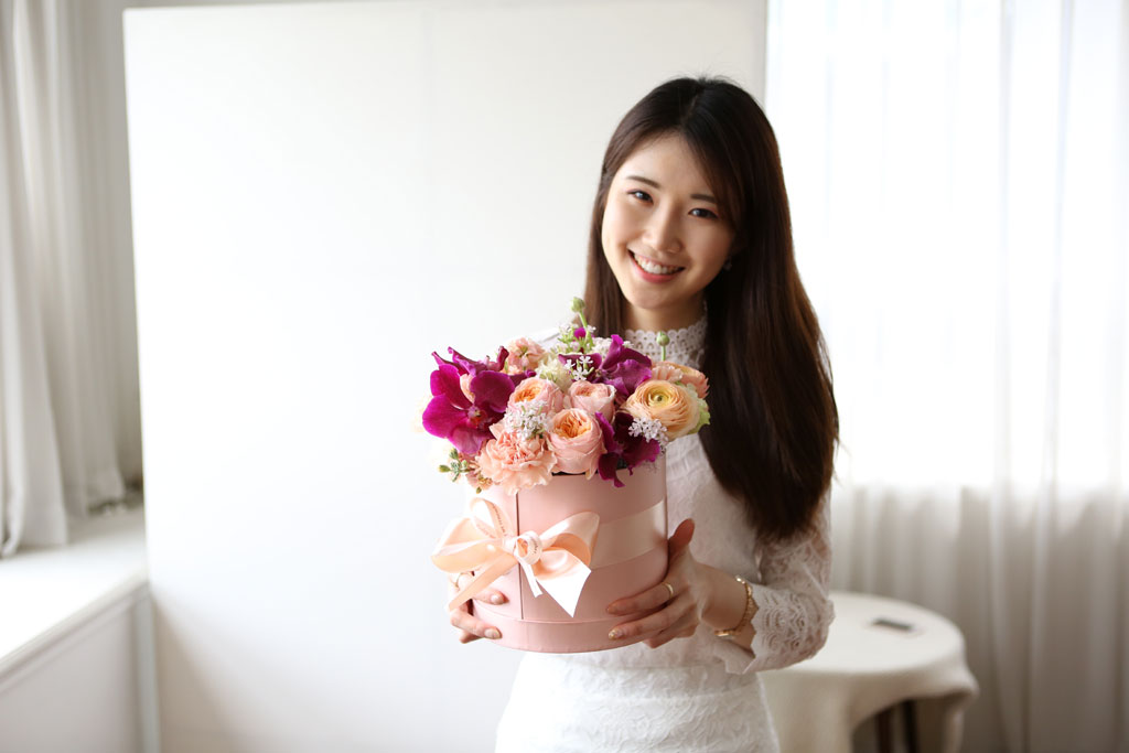 {, } Sweatest Pink love story  ɹ