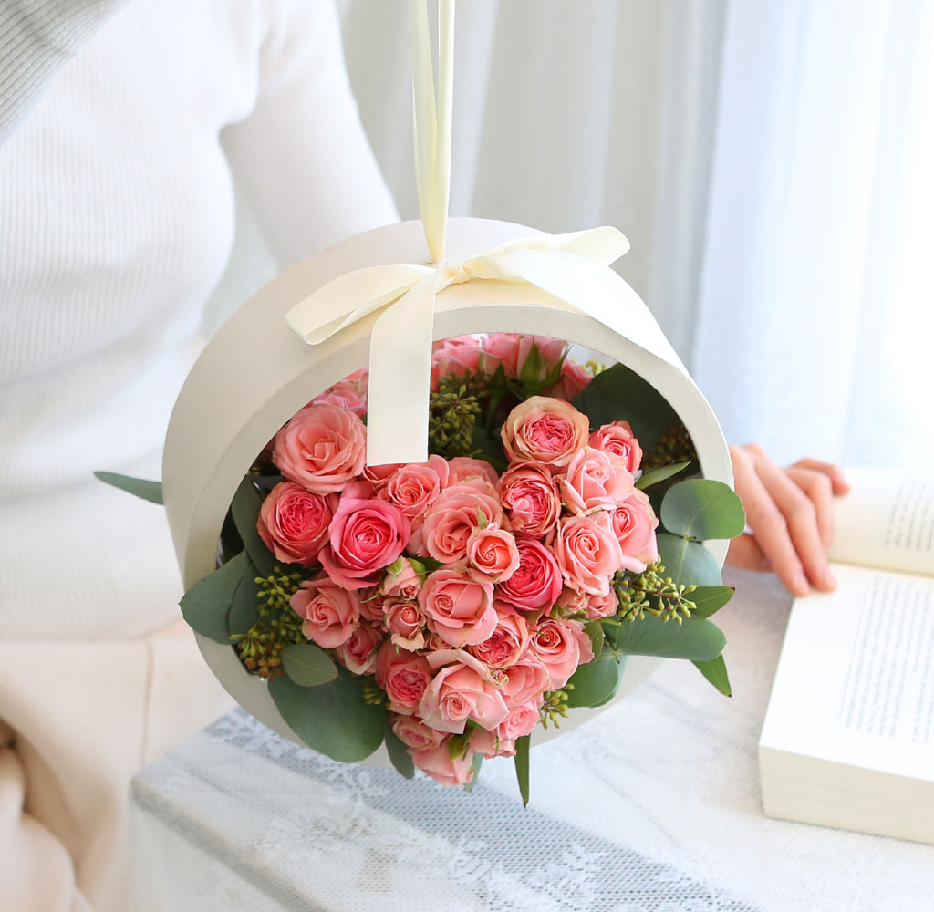 [/ ]Yes it is  la la la love song(ڽ   ֽϴ)