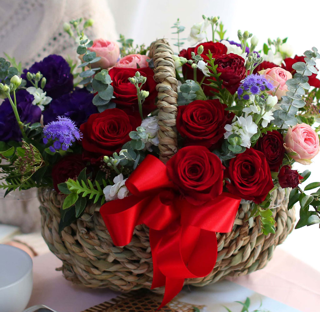 Spring & Sweet Blooming Day