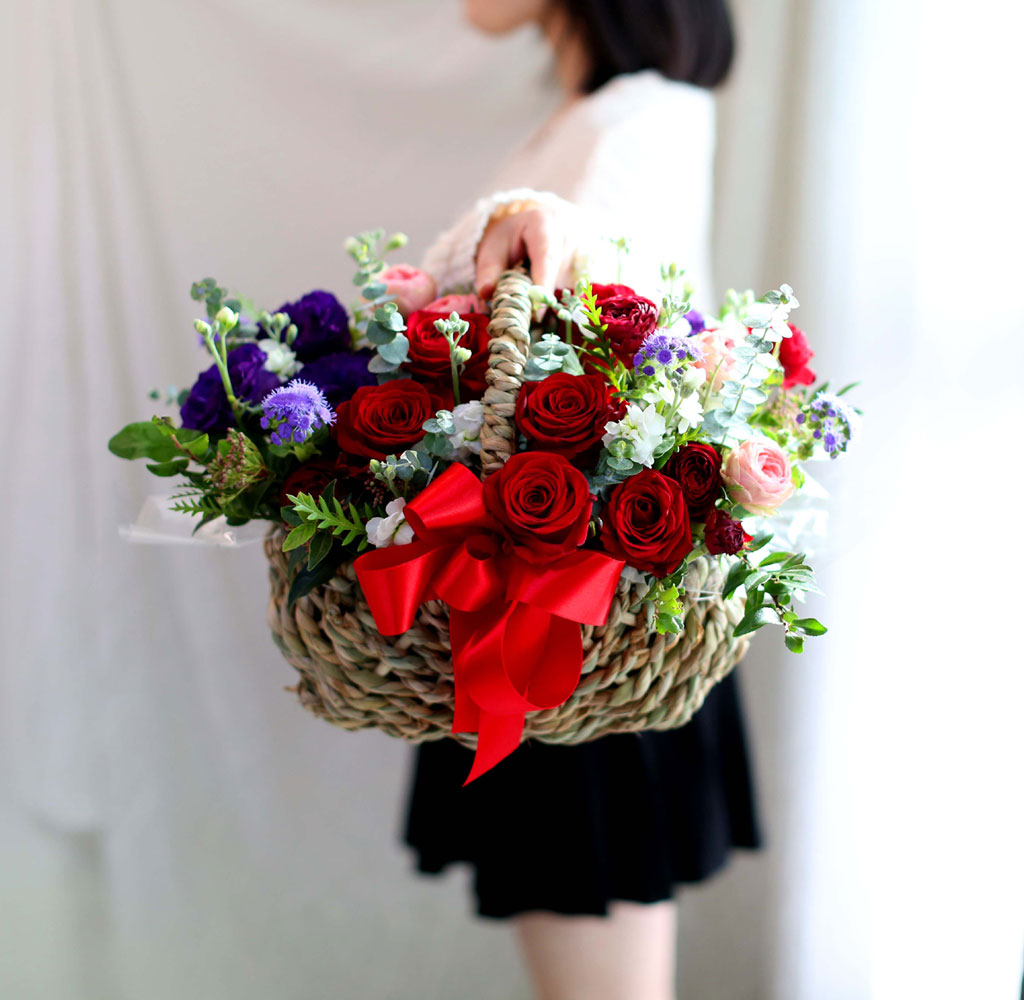 Spring & Sweet Blooming Day