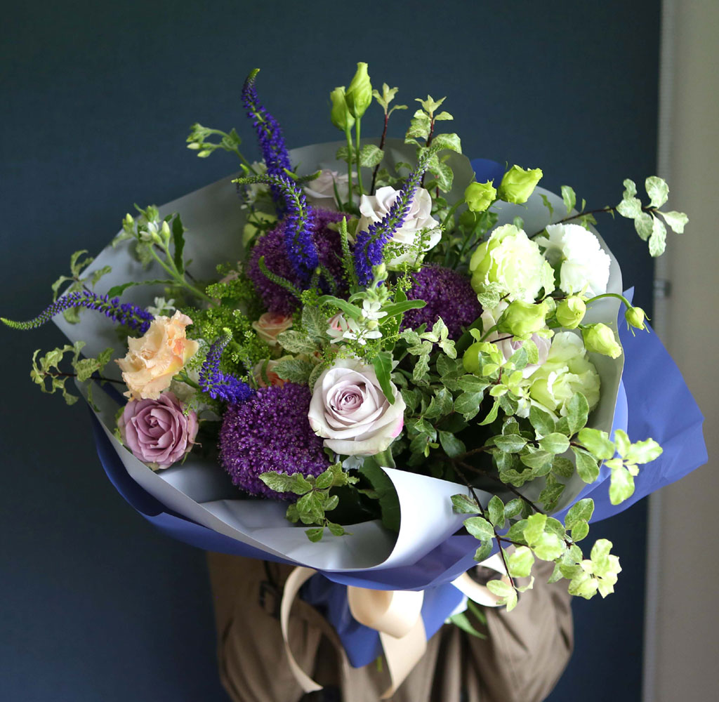 Yes it is    ɹ(˸纯)  ɹ