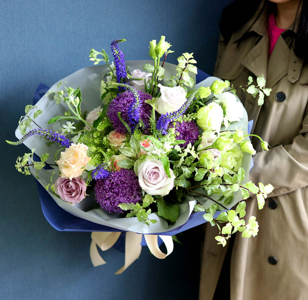 Yes it is    ɹ(˸纯)  ɹ