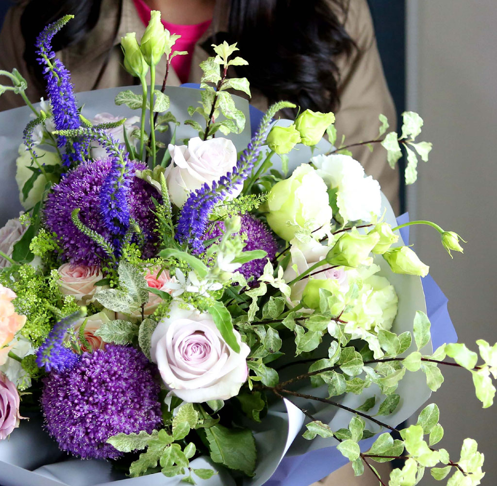 Yes it is    ɹ(˸纯)  ɹ