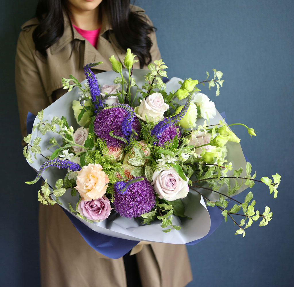 Yes it is    ɹ(˸纯)  ɹ