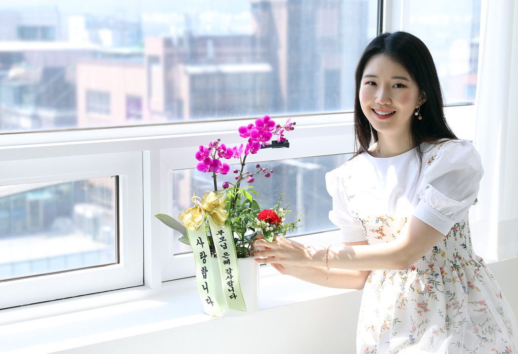 []ϴ   - ȣ ɺȫ õȫ ()  ɹ