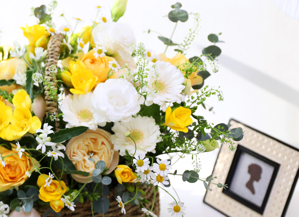 [for valentine's day] love is yellow