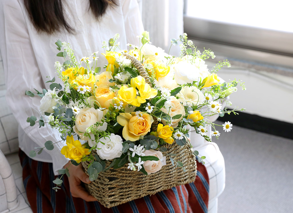 [for valentine's day] love is yellow