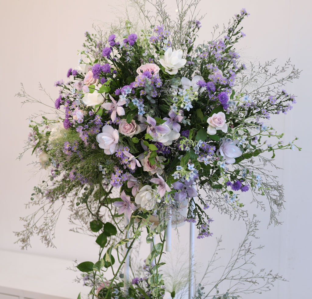 Purple Modern Elegance