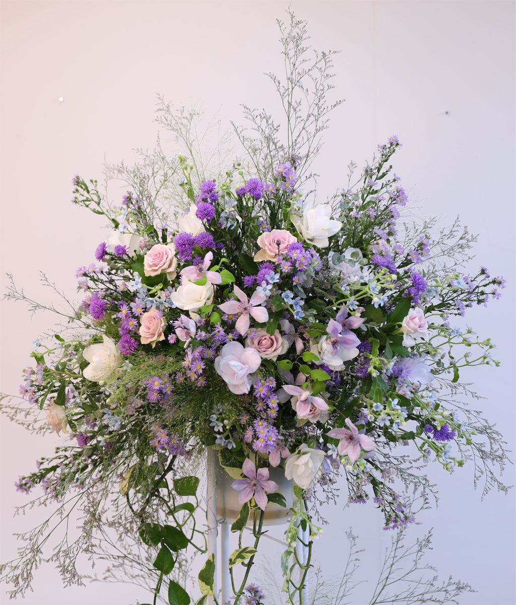 Purple Modern Elegance