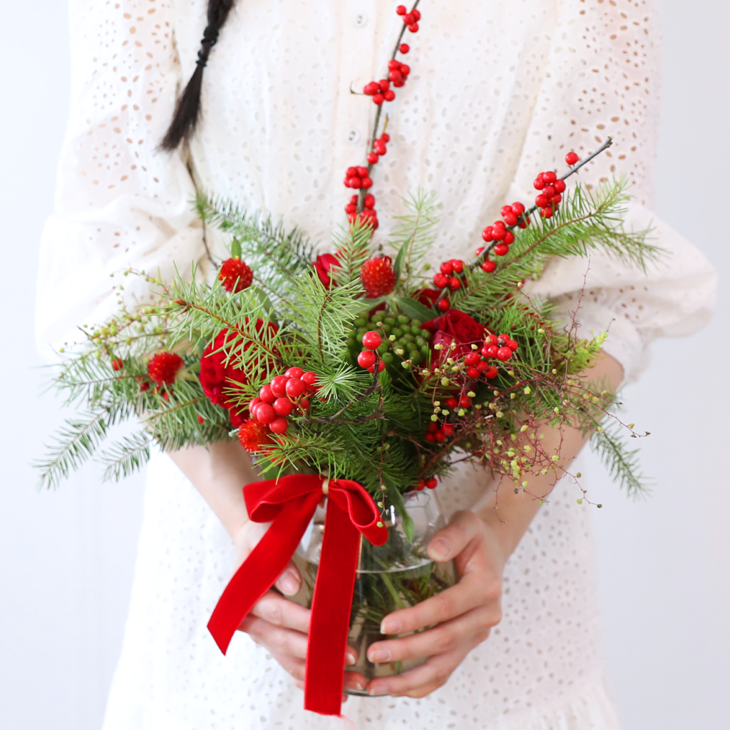 Mini Christmas Vase Bouquet  ɹ