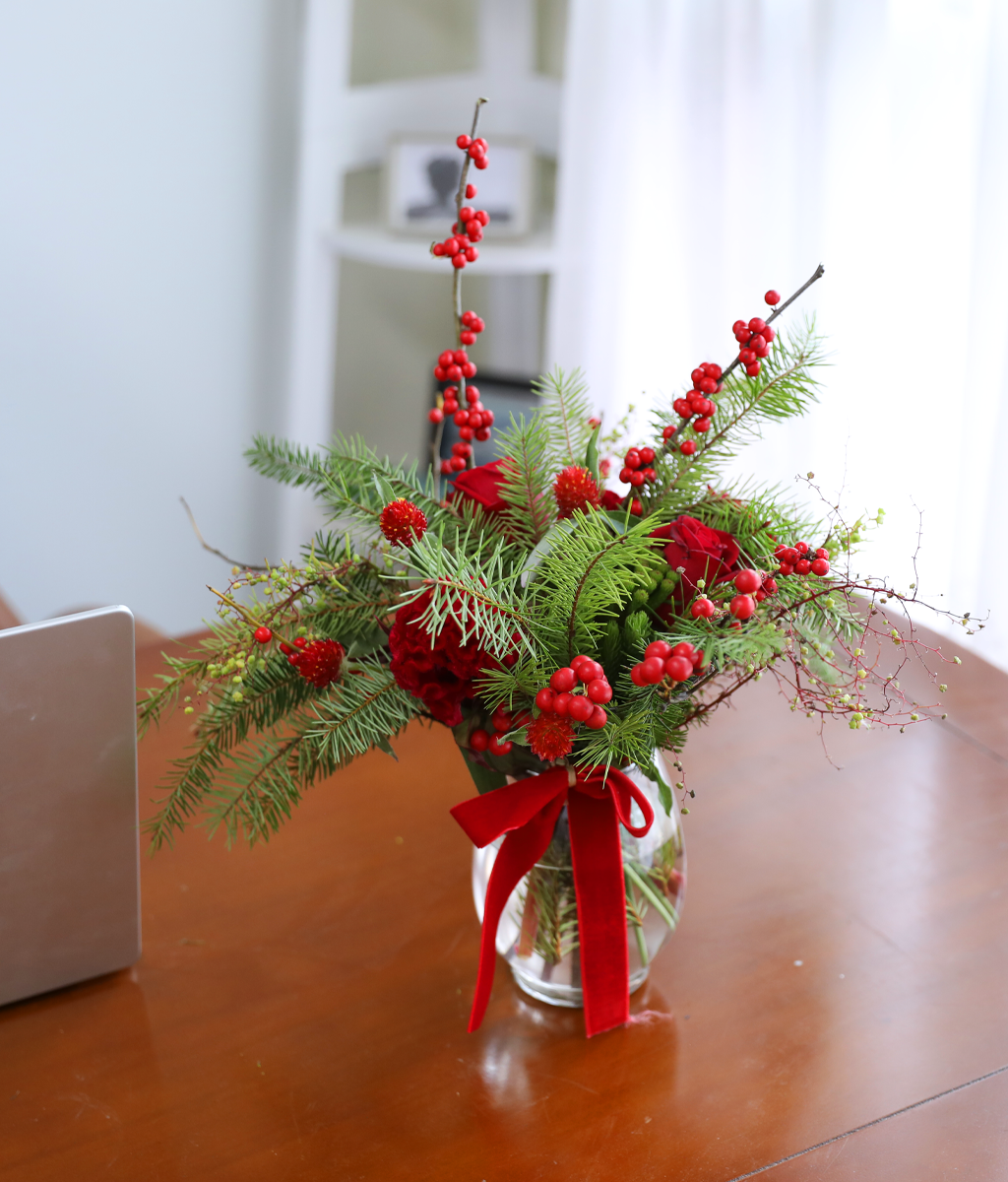 Mini Christmas Vase Bouquet  ɹ