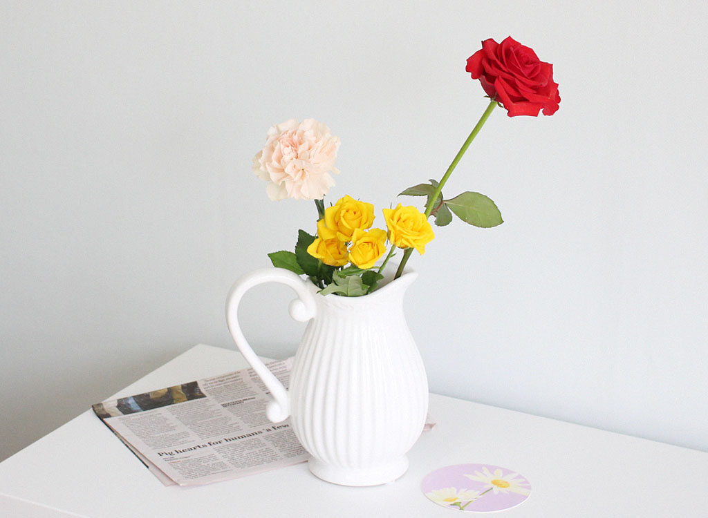 White Glass Vase ²ÉÁý ²É¹è´Þ