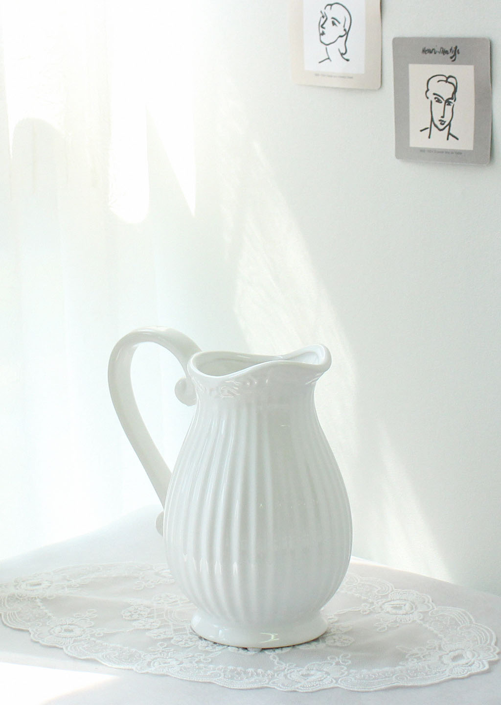 White Glass Vase ²ÉÁý ²É¹è´Þ