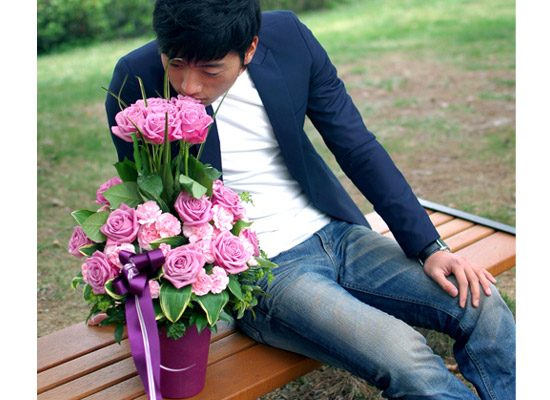 []flowery fiction - ī  ɹ